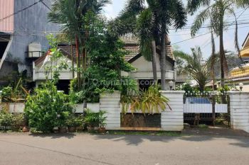 Rumah Hitung tanah Asri dan Strategis Di Duri Kepa(DK209)