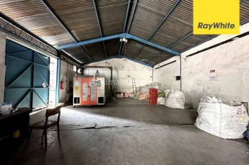 Gudang di Jalan Petemon Surabaya Pusat Dekat Jalan Banyu Urip