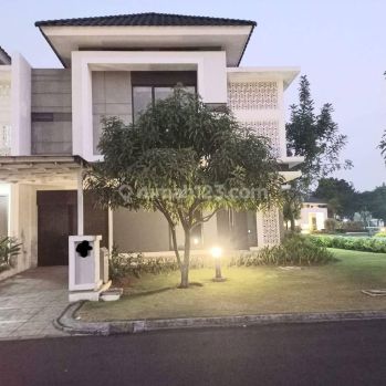 Disewakan Rumah Lux Modern Nyaman 2 Lantai di Btari 10 Summarecon