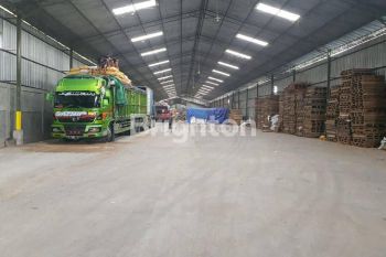 GUDANG DI LOKASI PREMIUM KOTA KENDAL DEKAT PELABUHAN DAN GERBANG TOL