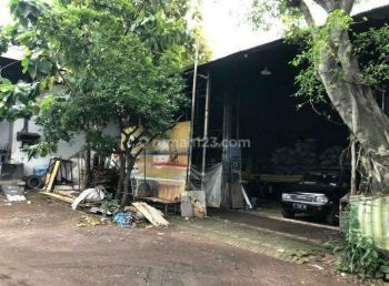 JUAL/SEWA Bangunan Usaha Eks Pabrik Rokok dan Workshop, Dekat Juanda