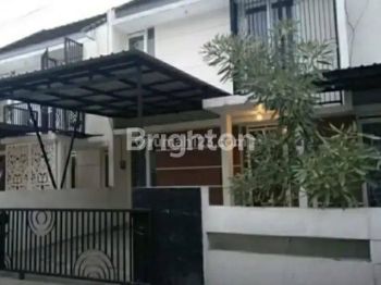 rumah dengan perabot dekat UB dan UIN