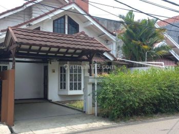 Di jual rumah Boulevar hijau harapan indah Bekasi barat