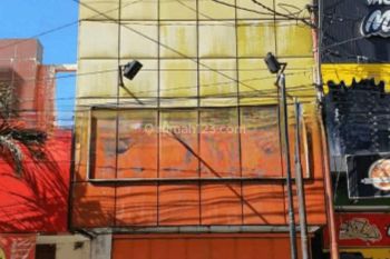 Ruko sangat strategis di jalan dr.rajiman coyudan solo, dekat singosaren