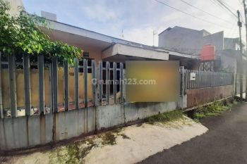 Rumah tua hitung tanah strategis di Duri Kepa(DK192)
