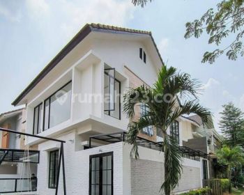 Rumah Bagus Posisi Hoek Siap Huni di Discovery Conserva, Bintaro JayaSektor 9