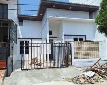 Dijual Rumah Semi Cluster Taman Harapan Baru Bekasi Utara