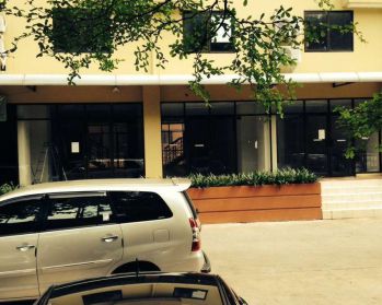 Ruko di bawah apartemen kebagusn dijual