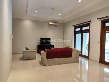Sewa Rumah Mewah Nego Dekat Kemang Dalam, Jakarta Selatan