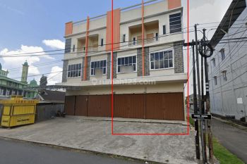 Ruko 3 Lantai di Tepi Jalan Hra Rachman