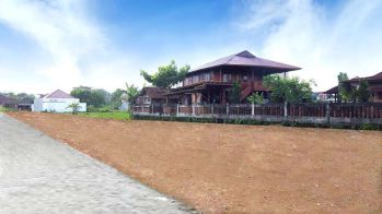Tanah Kavling Jl. Damai , Samping Utara Homestay Sawah Joglo