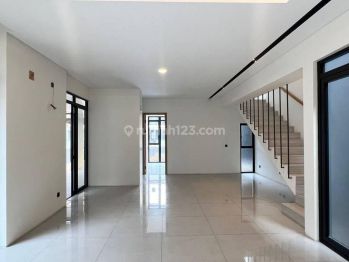 Jarang Ada Rumah Baru Kota Baru Parahyangan Nayapati Kbp