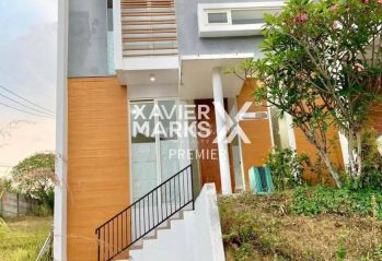 Dijual Rumah Cantik 2lt Dan Siap Huni Kawasan Bridge Town B291