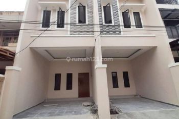 Rumah Baru Siap Huni Jalan 2 mobil di Tanjung Duren(TD212)