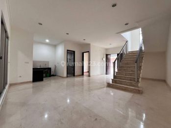 Disewakan Rumah 8x15 di Golf Island Pik