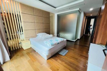 Kemang Village Residence Bloomington 3 BR Private Lift Usd 3000