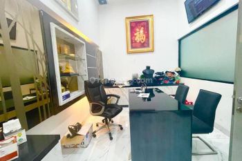 Chandra Rumah Bagus Uk 7x24m Cocok Tinggal Dan Usaha di Jelambar