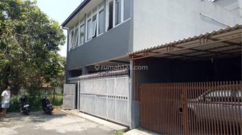 Rumah Murah Siap Huni Bonus Meja Billiard di Kalijati Antapani