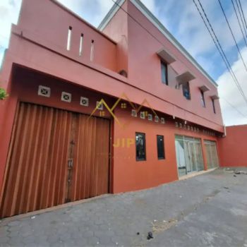 Disewakan ruko 2 lantai cocok buat kantor