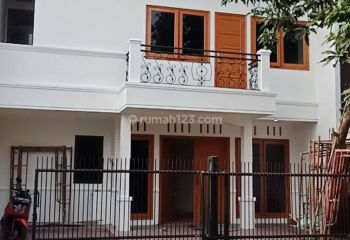 Rumah 2 Lantai Siap Huni di Perumahan Banjar Wijaya Tangerang