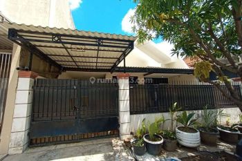 Rumah di Dukuh Kupang Timur Surabaya