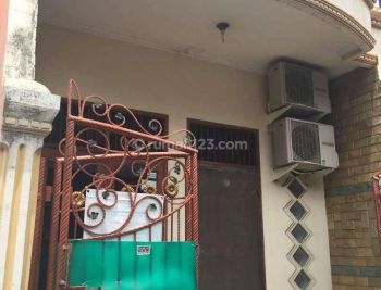 Rumah tidak masuk mobil strategis di tanjung duren(TD112)
