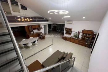 Rumah Hoek Besar Siap Huni Lokasi strategis di Duri Kepa(DK153)