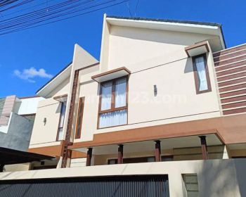 Rumah Townhouse Fully Furnished Kolam Renang Pejaten Barat Jakarta Selatan