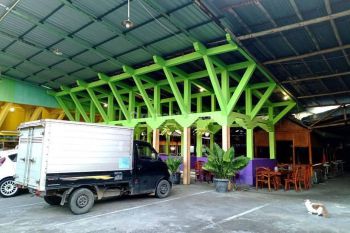 Rumah makan legendaris di pinggir jalan raya sragen Solo