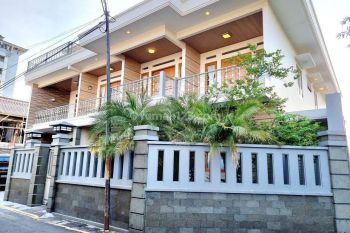 Rumah Mewah Lux 2.5 Lt Full Furnished Solo Kota