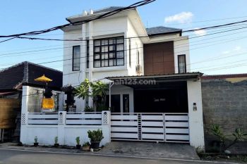 Dijual rumah lantai 2 jln Tukad Badung renon