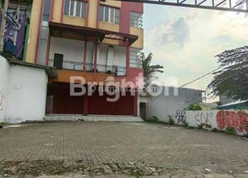 RUKO SIAP UNTUK USAHA DI CIBUBUR LOKASI PINGGIR JALAN UTAMA