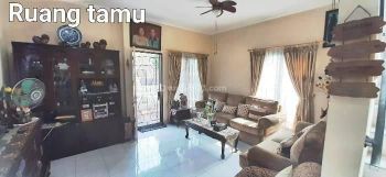 Rumah HOOK siap huni di Ciputat nempel Bintaro