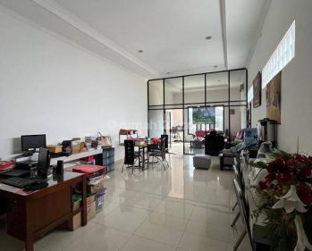 Dijual Ruko Bagus 3 Lantai Strategis Tengah Kota di Srimahi