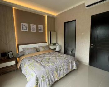 rumah aestetik 2 lantaib