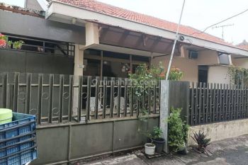 Rumah Tua Lokasi Strategis Di Duri Kepa(DK240)