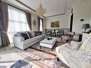 Rumah 2 Lantai Bagus Lux Setiabudhi Regency