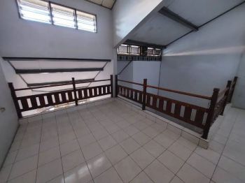 Rumah 2 Lantai Lokasi Strategis di Pondok Pekayon Indah Bekasi
