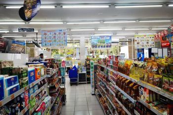 Ruang Usaha di Raya Sukomanunggal Jaya SHM Rp 7 M Nego