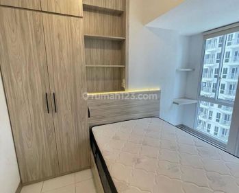 Sewa Apartemen Tokyo Riverside Pik2 Full Furnish Lantai Sedang