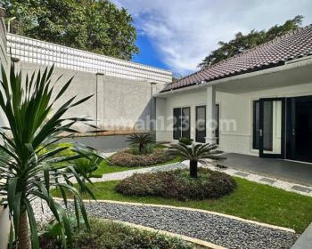 Rumah Bagus Semi Furnished SHM di Permata Hijau, Jakarta Selatan