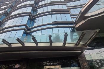 Gedung Kantor di Landmark 466 m