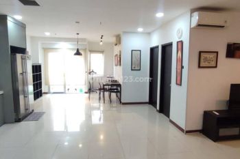 Dijual Apartemen Cosmo Residence 2 Bedroom Lantai Tengah Furnished