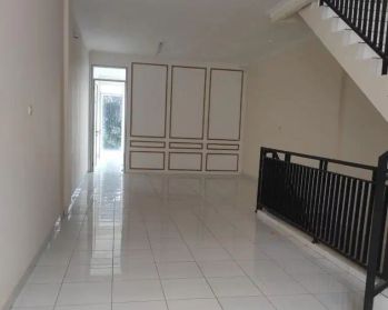 Disewa Ruko Lokasi Strategis di Tebet Timur Jakarta Selatan