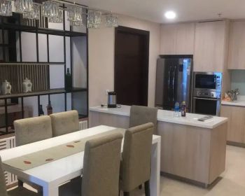 Kensington private lift lantai tinggi furnsihed