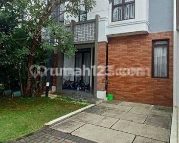 Rumah Cantik Cluster Avezza The Mozia Bsd City