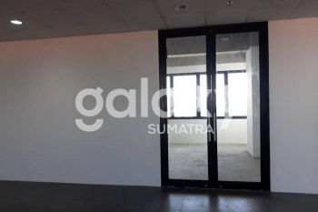 Perkantoran di Spazio Office Tower 1 Lantai 10, Surabaya Bagus - Henry