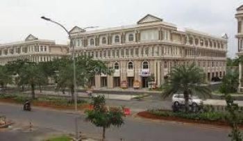 Disewakan Ruko Sentra Niaga Jl. Boulevard Green Lake City di Jalan Utama Lokasi
