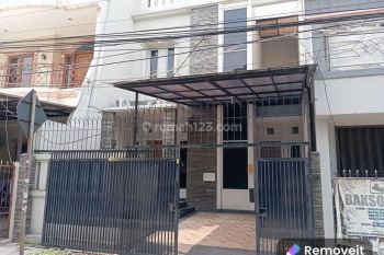 Rumah minimalis 3 lantai bagus full furnish baru di kelapa gading