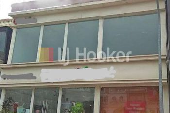 Ruko Crown Golf, PIK, Jakarta Utara